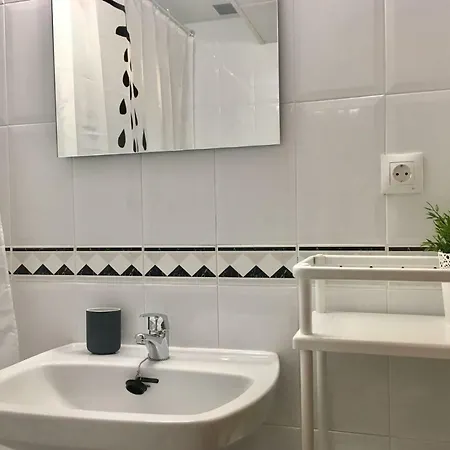 Gran Familiar, Amigos O Trabajo *