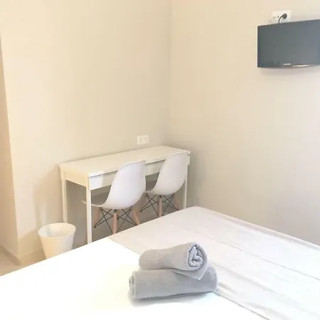 Gran Familiar, Amigos O Trabajo شقة