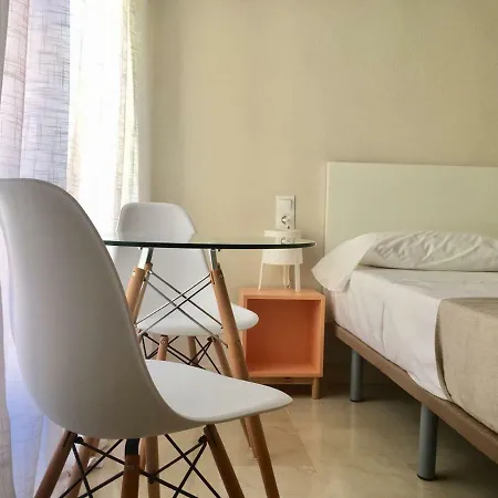 Gran Familiar, Amigos O Trabajo شقة مالقة